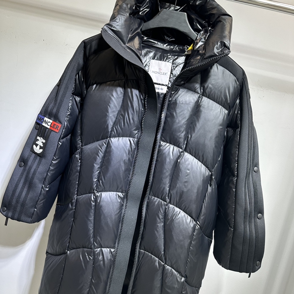 ハイクオリティダウンジャケット角部分ディテール